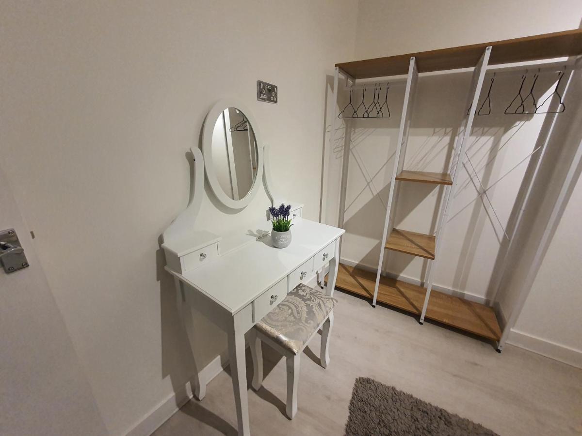 Luxury 1 Bedroom Flat In The Heart Of Wood Green Londýn Exteriér fotografie
