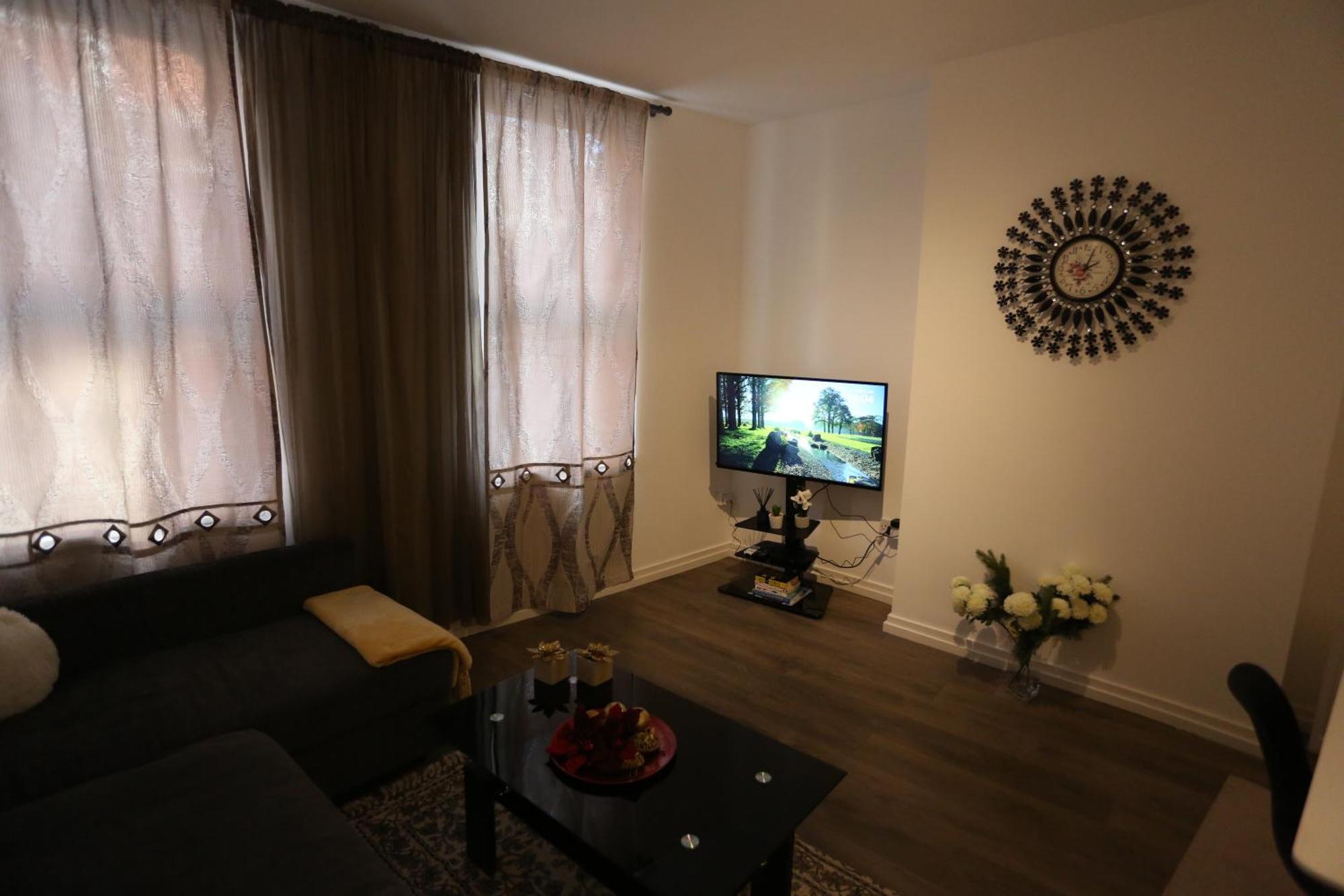 Luxury 1 Bedroom Flat In The Heart Of Wood Green Londýn Pokoj fotografie